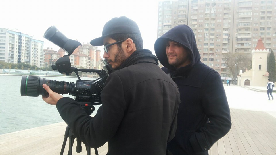 Азербайджанского актера спасли из озера (ФОТО)