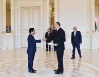 Президент Ильхам Алиев принял верительные грамоты новоназначенного посла Республики Корея (ФОТО)