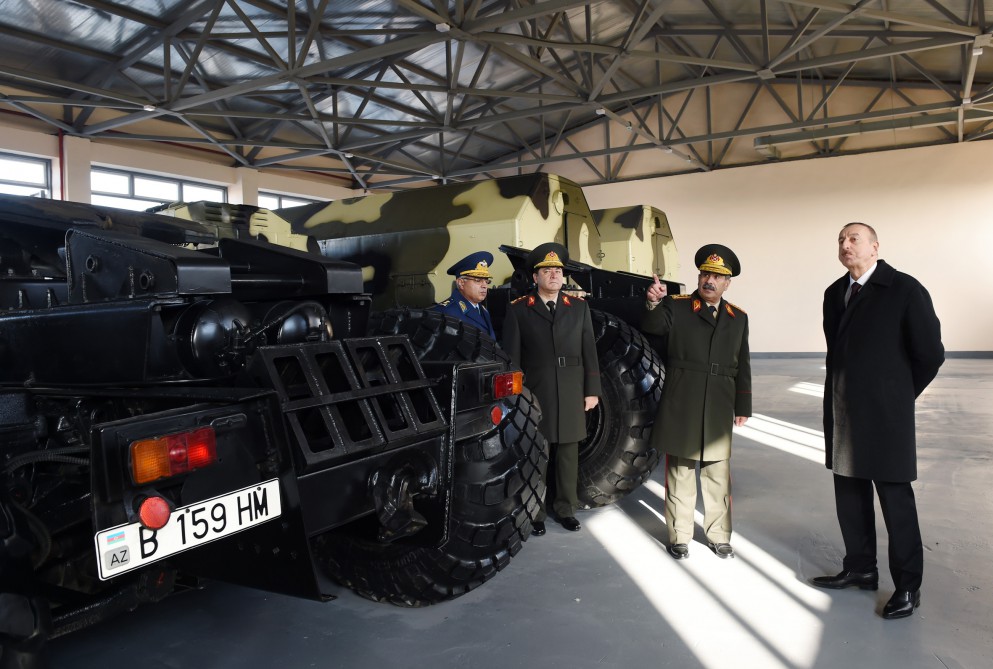 President Aliyev reviews military town of Air Force of Azerbaijani Defense Ministry