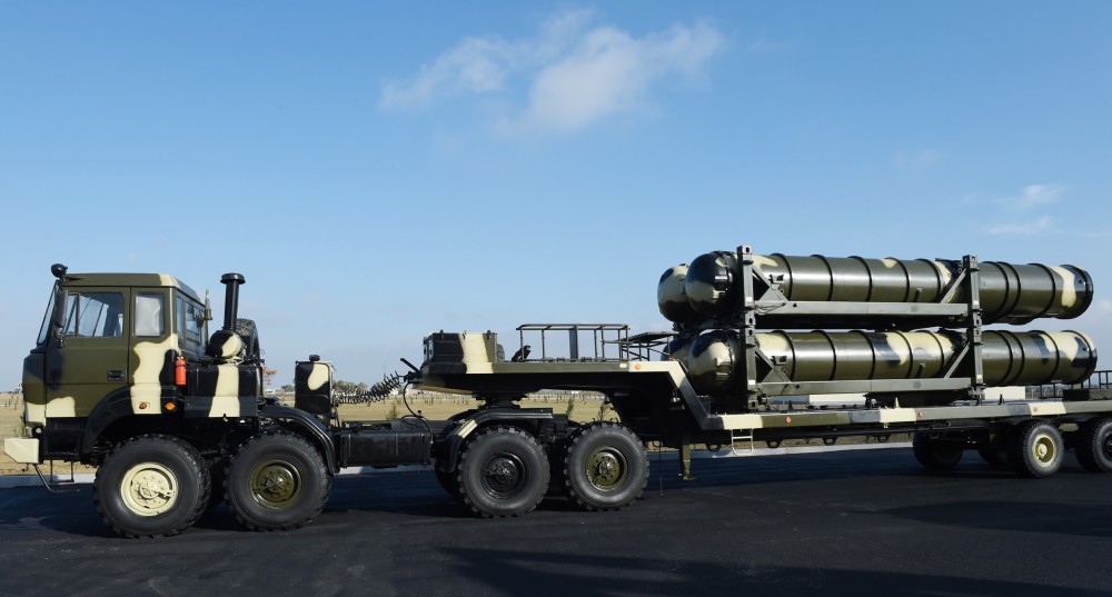 President Aliyev reviews military town of Air Force of Azerbaijani Defense Ministry