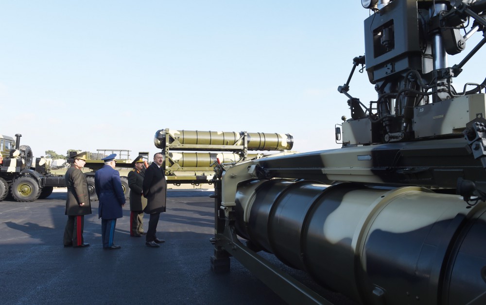 President Aliyev reviews military town of Air Force of Azerbaijani Defense Ministry