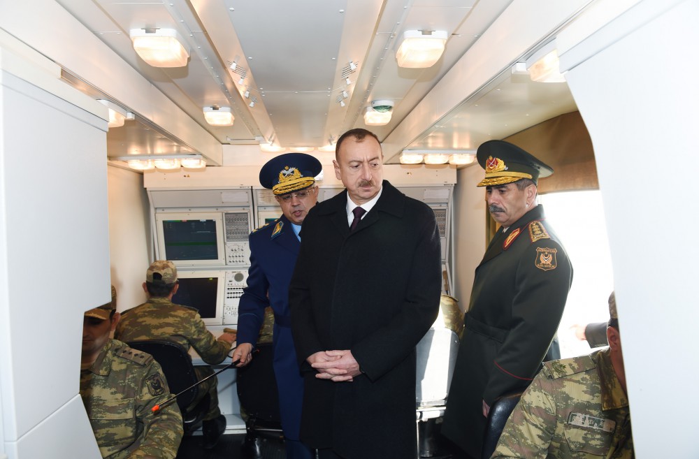 President Aliyev reviews military town of Air Force of Azerbaijani Defense Ministry