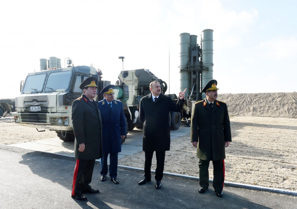 President Aliyev reviews military town of Air Force of Azerbaijani Defense Ministry