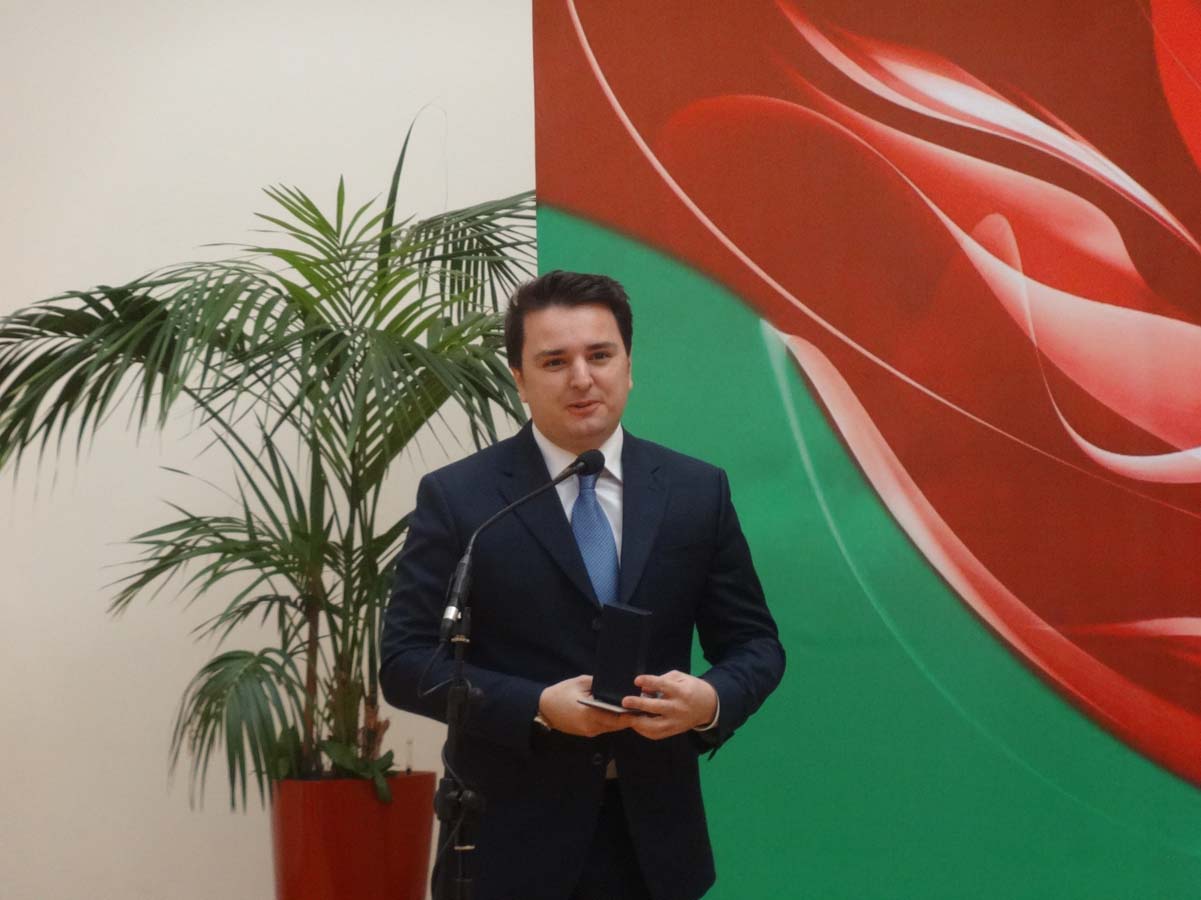 Деятелям культуры и искусства Азербайджана вручены госнаграды (ФОТО)