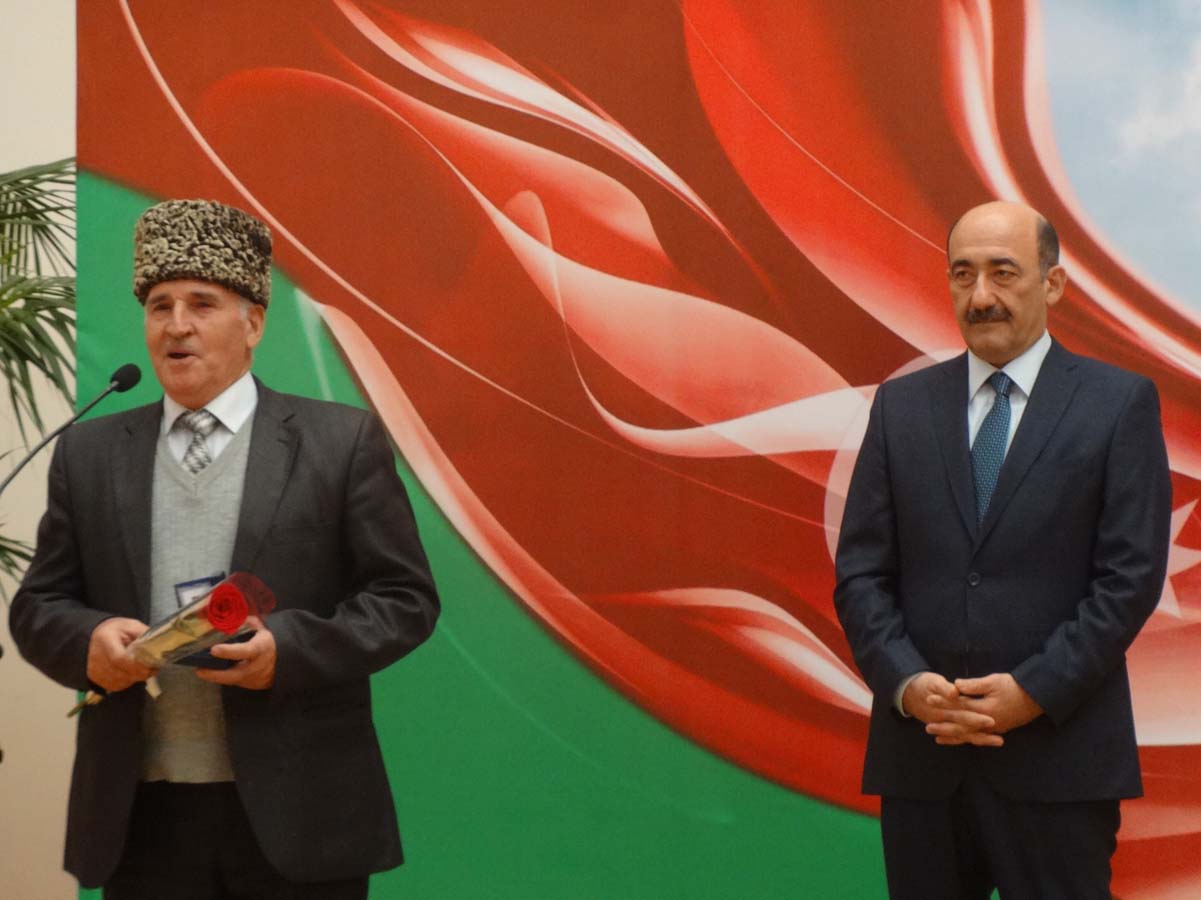 Деятелям культуры и искусства Азербайджана вручены госнаграды (ФОТО)