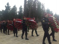 Azerbaijanis honor 2 police officers killed by terrorists (PHOTO)