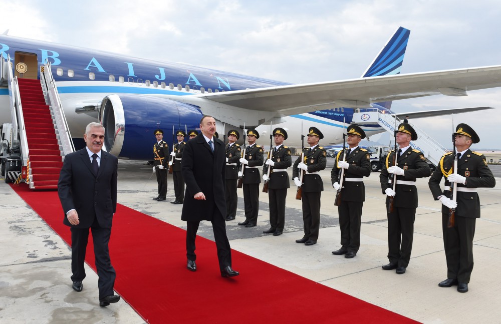 Президент Азербайджана находится с визитом в Нахчыване (ФОТО)