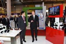 Президент Ильхам Алиев ознакомился с выставкой BakuTel-2015 (ФОТО)