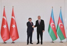 В Баку состоялась церемония официальной встречи премьера Турции (ФОТО)