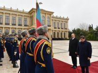 В Баку состоялась церемония официальной встречи премьера Турции (ФОТО)