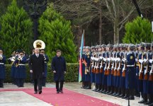 В Баку состоялась церемония официальной встречи премьера Турции (ФОТО)