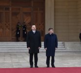 В Баку состоялась церемония официальной встречи премьера Турции (ФОТО)