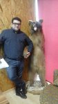 Азербайджанский телеведущий "завалил" медведя (ФОТО)