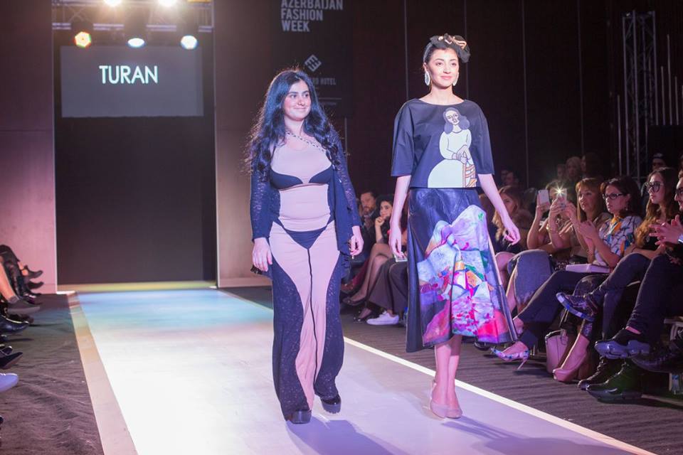 Авторская неординарность в дефиле "Azerbaijan Fashion Week-2015" (ФОТО)
