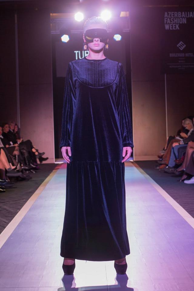 Авторская неординарность в дефиле "Azerbaijan Fashion Week-2015" (ФОТО)