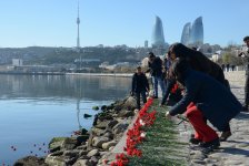 Деятели культуры скорбят в связи с трагедией на месторождении "Гюнешли" (ФОТО)