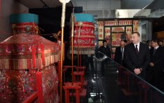 Президент Азербайджана ознакомился со Столичным музеем в Пекине (ФОТО)