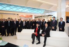 Президент Азербайджана посетил Выставочный центр компании Huawei в Пекине (ФОТО)