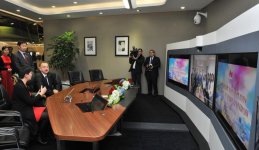 Президент Азербайджана посетил Выставочный центр компании Huawei в Пекине (ФОТО)
