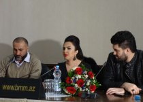 "Eşq dəlisi" азербайджанской исполнительницы (ФОТО, ВИДЕО)