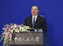 Президент Ильхам Алиев: Географическое положение Азербайджана превращает страну в центр транзита товаров между Европой и Азией