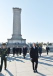 President Aliyev visits Monument to People’s Heroes in Beijing