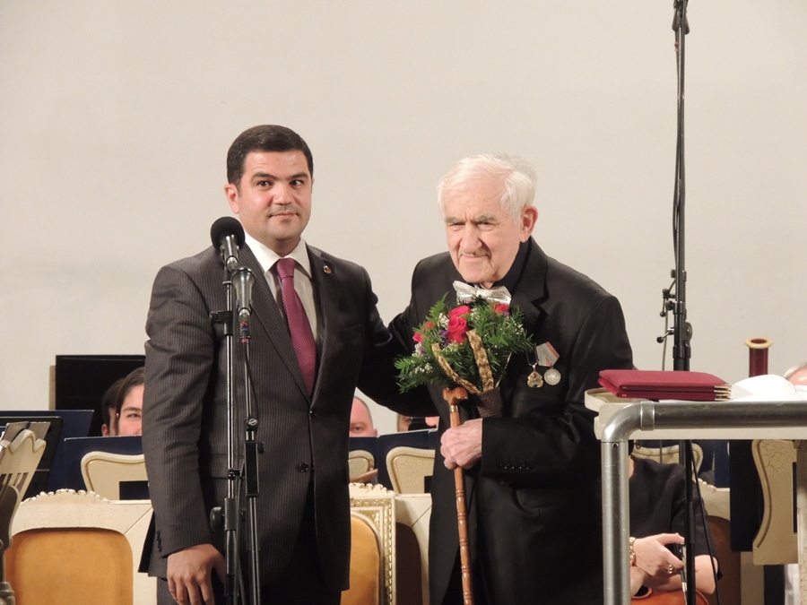Произведения Тофига Бакиханова прозвучали в Баку (ФОТО)