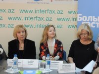 Дюшбяря поразила российских актеров в Баку: "Вы нанимаете лилипутиков?" (ВИДЕО, ФОТО)