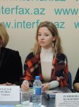 Дюшбяря поразила российских актеров в Баку: "Вы нанимаете лилипутиков?" (ВИДЕО, ФОТО)