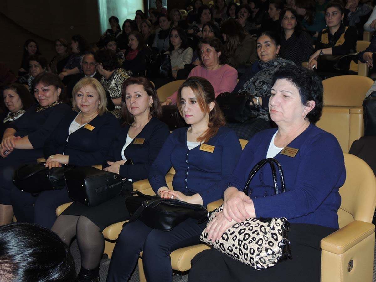 В Баку прошел праздничный вечер, посвященный библиотекарям (ФОТО)
