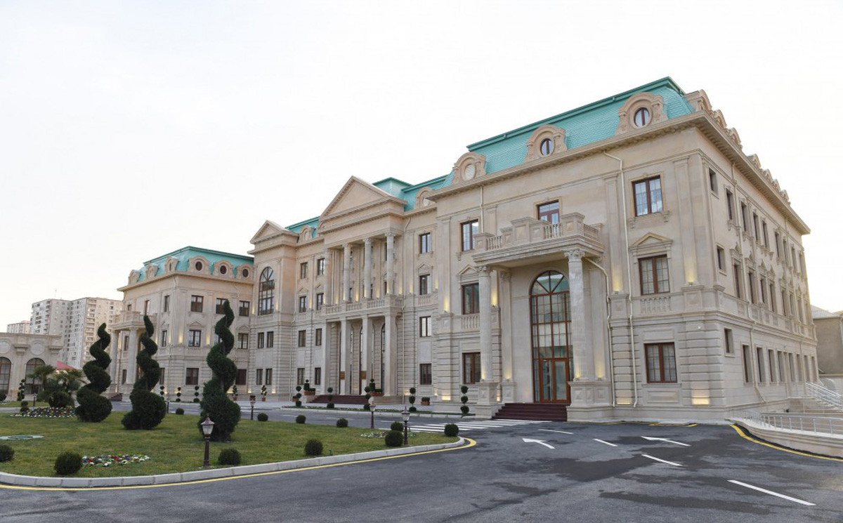 Президент Азербайджана принял участие в открытии «Ветеринарного городка» (ФОТО)