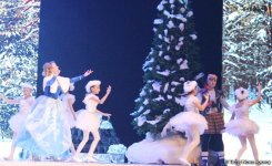 Новогоднее шоу с героями, конкурсами и дискотекой в Buta Palace (ФОТО)