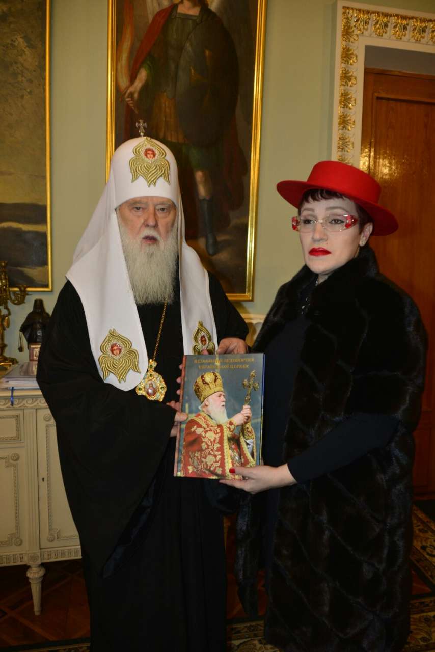 В Киеве прошла встреча Патриарха Филарета с Нуридой Курбановой (ФОТО)