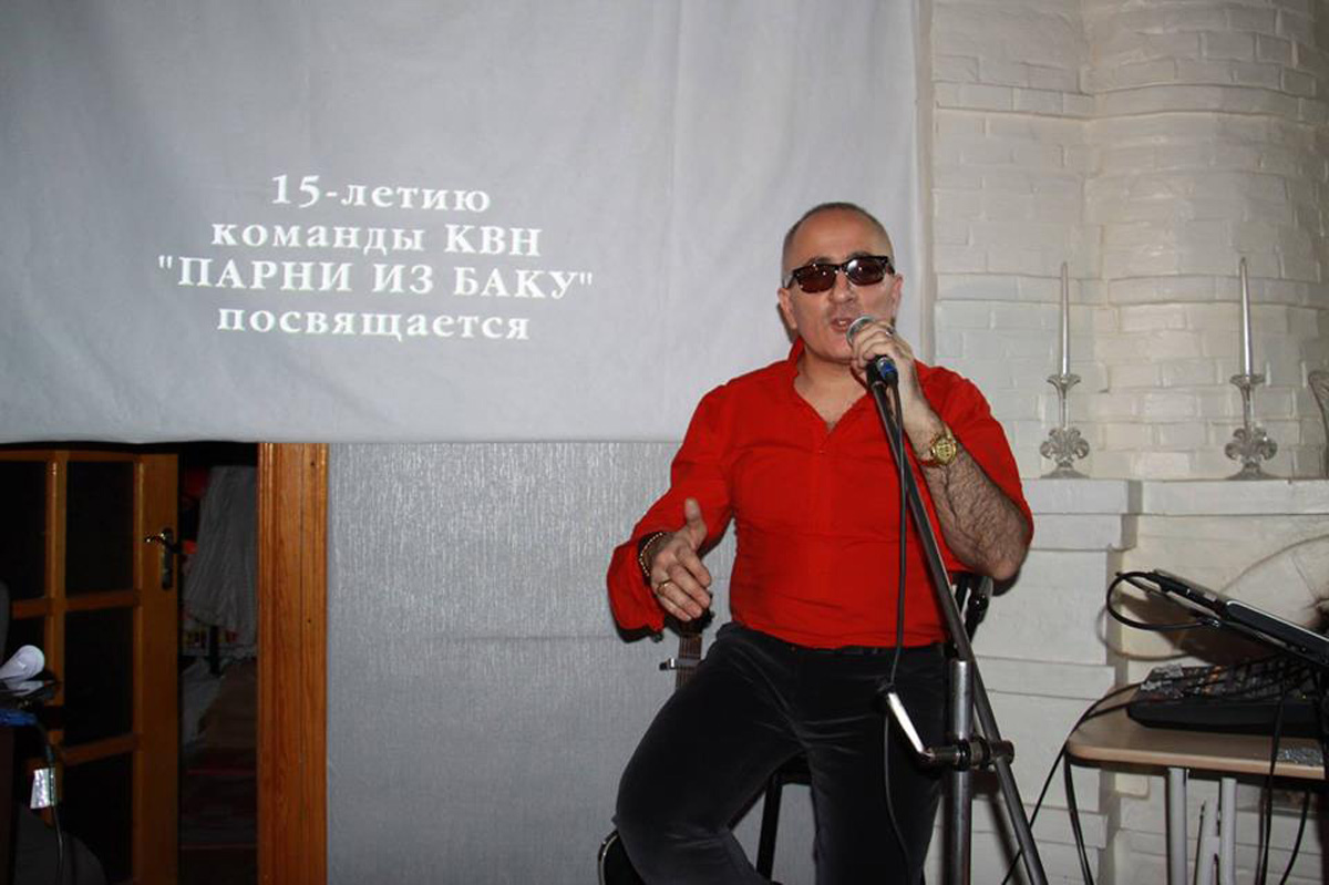 Бакинский "квартирник" Самира Раджабова - музыка без мишуры и пафоса (ФОТО)