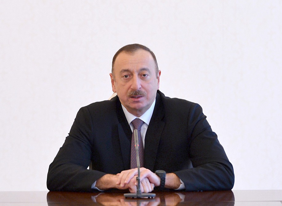 Президент Ильхам Алиев поздравил короля Норвегии