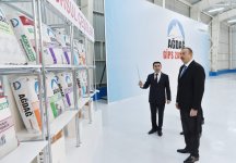 Президент Азербайджана принял участие  в открытии гипсового завода "Yeni Ağdağ" (ФОТО)