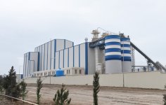 Президент Азербайджана принял участие  в открытии гипсового завода "Yeni Ağdağ" (ФОТО)