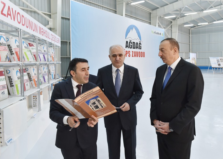 Президент Азербайджана принял участие  в открытии гипсового завода "Yeni Ağdağ" (ФОТО)