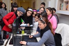 "Зеленая" архитектура и ИКТ для юных азербайджанских исследователей (ФОТО)