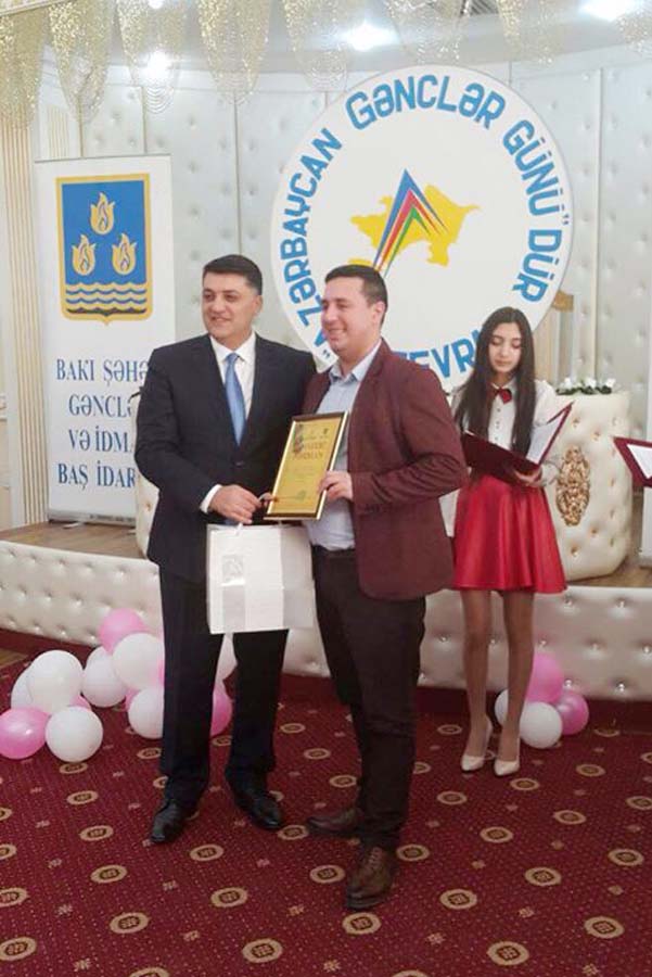 Главное управление молодежи и спорта наградило "Сборную Баку" (ФОТО)