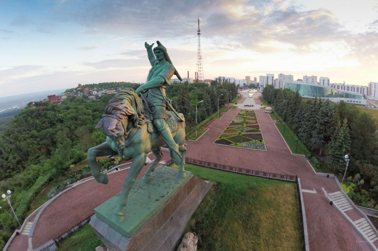Россия и Азербайджан: Родня по памяти и крови (ФОТО)