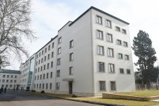 President Aliyev reviews Ganja city hospital after major overhaul (PHOTO)