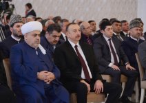 President Aliyev visits Imamzade religious complex in Ganja