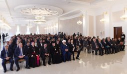 President Aliyev visits Imamzade religious complex in Ganja