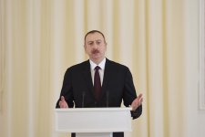 President Aliyev visits Imamzade religious complex in Ganja