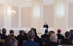 President Aliyev visits Imamzade religious complex in Ganja