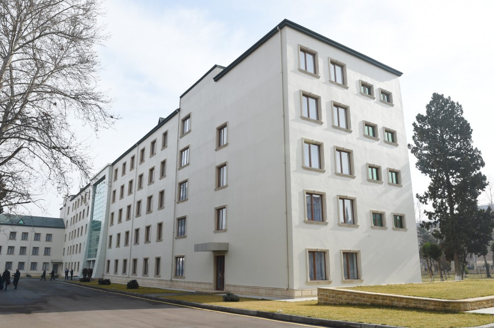 President Aliyev reviews Ganja city hospital after major overhaul (PHOTO)