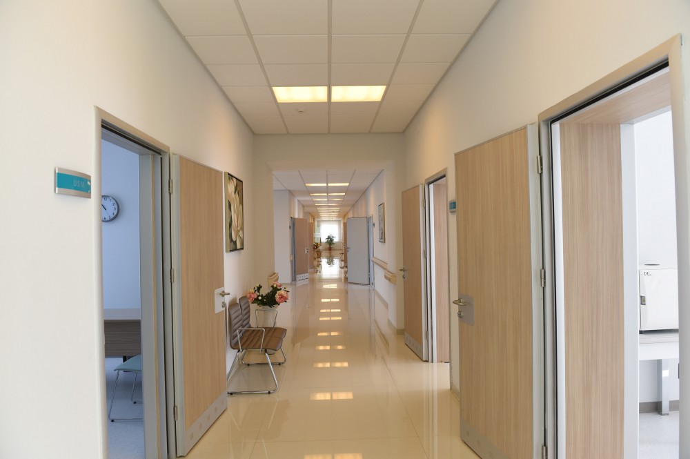 President Aliyev reviews Ganja city hospital after major overhaul (PHOTO)