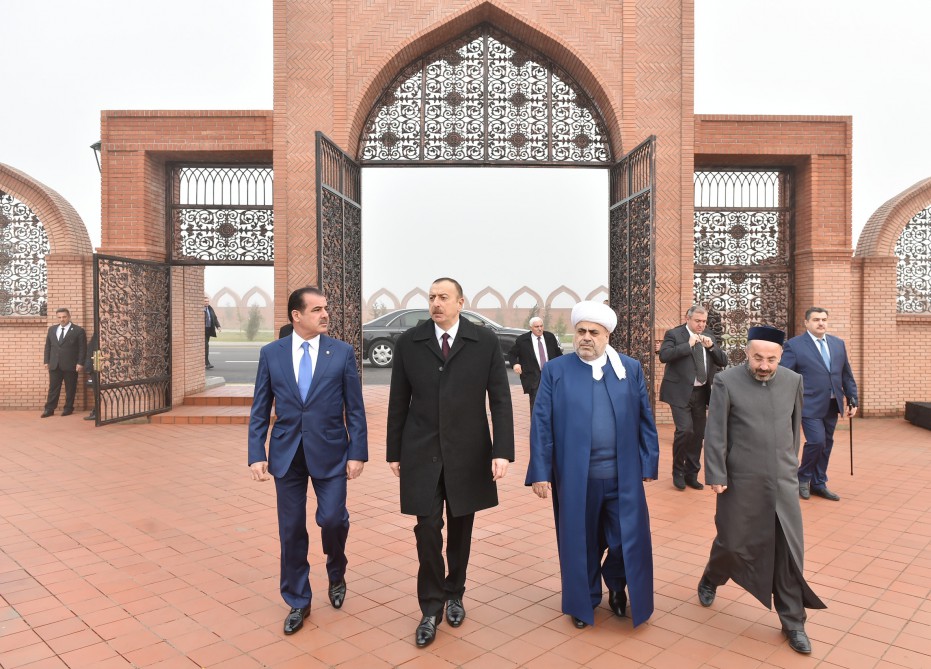 President Aliyev visits Imamzade religious complex in Ganja