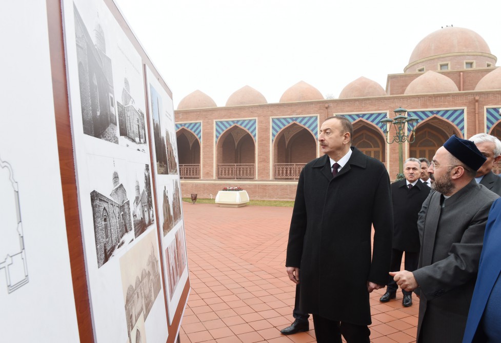 President Aliyev visits Imamzade religious complex in Ganja